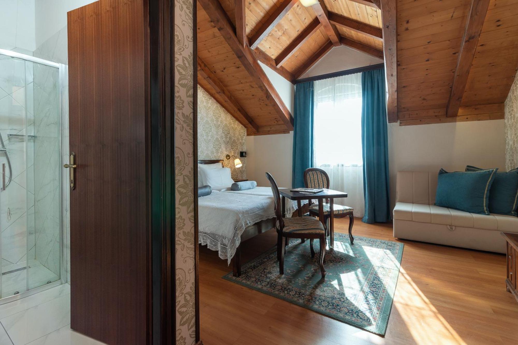 Heritage Pasike Hotel Trogir