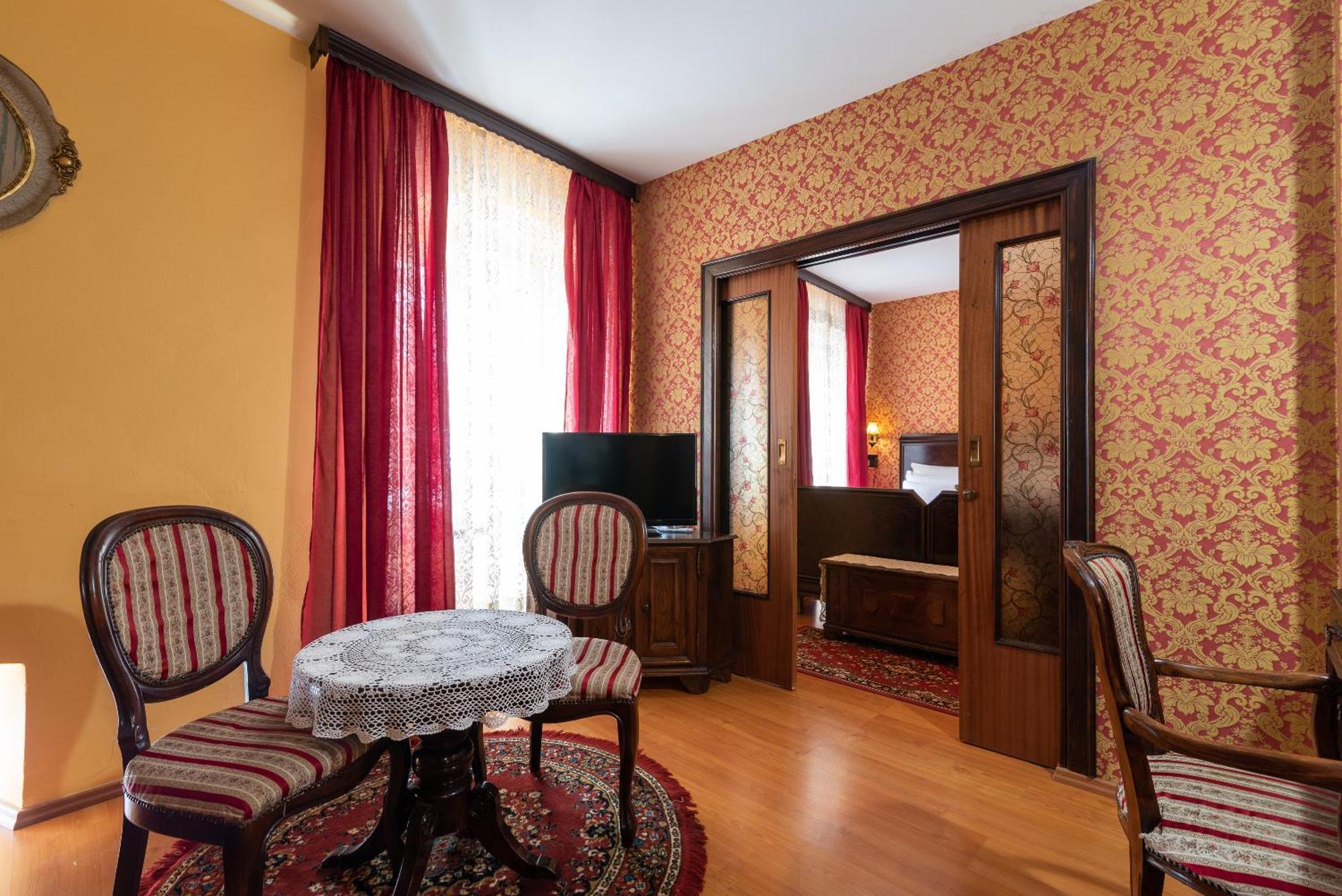 Heritage Pasike Hotel 4*